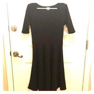 🌸 Lularoe Solid Black Nicole NEW with tags!! 🌸